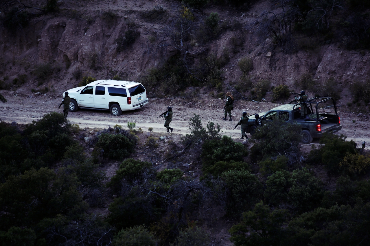 事发地区在偏僻的跨州深山,报案时的现场资讯、事发位置也极不明确,再加上官僚体系的...